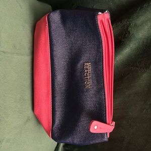 Like new Kenneth Cole Reaction bag with good pockets (I only sell through posh)